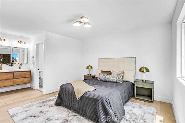 17562 Vandenberg Lane, Tustin CA: https://media.crmls.org/medias/901baca1-706a-48f9-92ca-88f4541bd10f.jpg