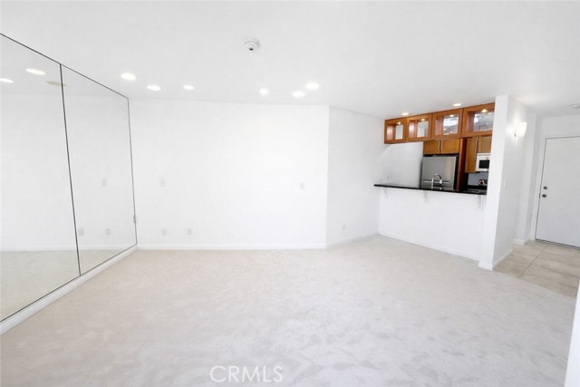 Detail Gallery Image 4 of 63 For 630 the Village #302,  Redondo Beach,  CA 90277 - 0 Beds | 1 Baths