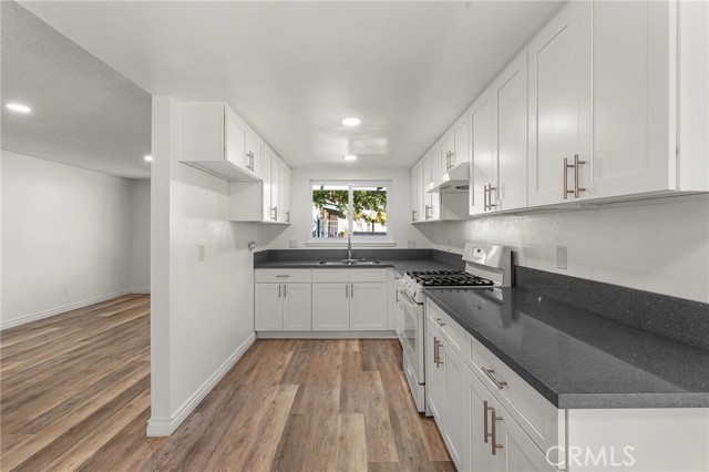 Detail Gallery Image 4 of 20 For 3600 Mountain Ave 14f,  San Bernardino,  CA 92404 - 1 Beds | 1 Baths