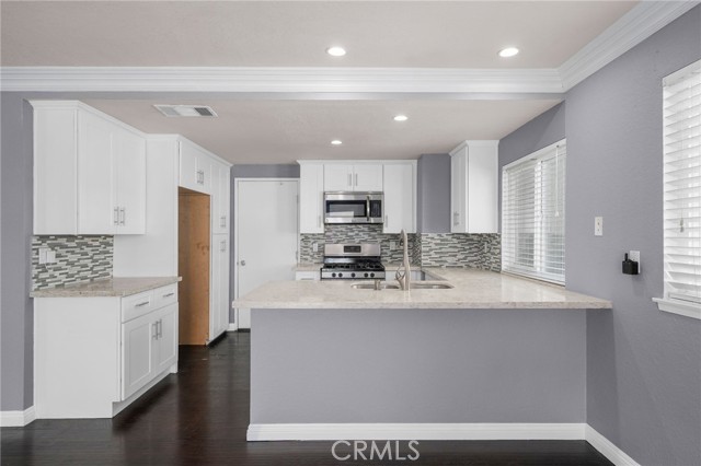 Detail Gallery Image 6 of 24 For 1456 N Barranca, Ontario,  CA 91764 - 4 Beds | 2 Baths