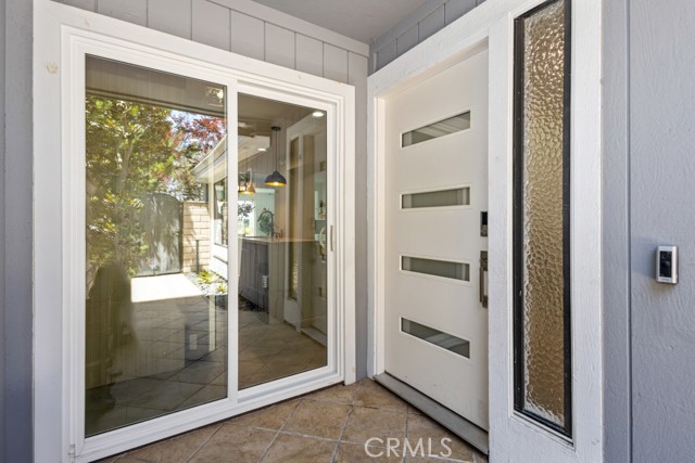 3682 Montego Drive, Huntington Beach CA: https://media.crmls.org/medias/901cae56-58db-422b-a250-2dbe66944e0e.jpg