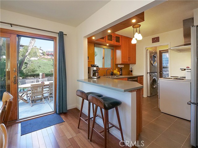 Detail Gallery Image 8 of 32 For 540 5th Pl, Manhattan Beach,  CA 90266 - 3 Beds | 2 Baths