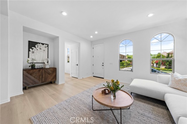 97 Twin Gables, Irvine CA: https://media.crmls.org/medias/901f25e0-1975-435a-9089-49ac9c303385.jpg