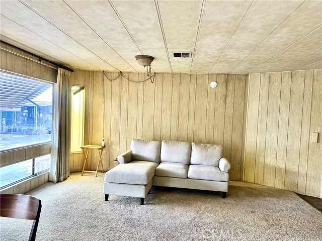 1315 E Marshall Boulevard, San Bernardino CA: https://media.crmls.org/medias/901ff0bf-1a90-4bbe-abbd-c94a010586b6.jpg