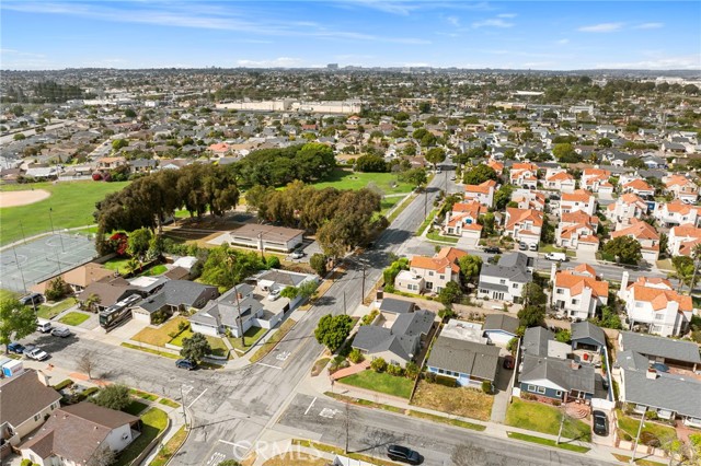 Detail Gallery Image 34 of 38 For 4757 Darien, Torrance,  CA 90503 - 4 Beds | 2 Baths