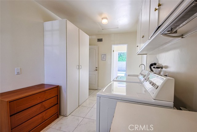 Detail Gallery Image 59 of 75 For 1801 Greenbriar Rd, Glendale,  CA 91207 - 3 Beds | 3 Baths