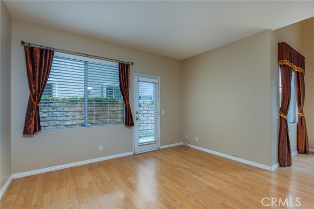 Detail Gallery Image 12 of 32 For 1654 Rush Haven Way, Simi Valley,  CA 93065 - 3 Beds | 2/1 Baths