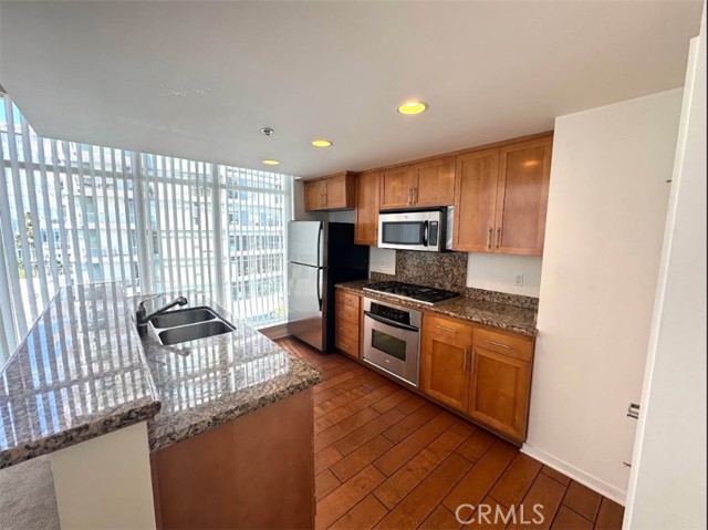 Detail Gallery Image 9 of 22 For 411 W Seaside Way #506,  Long Beach,  CA 90802 - 1 Beds | 1 Baths