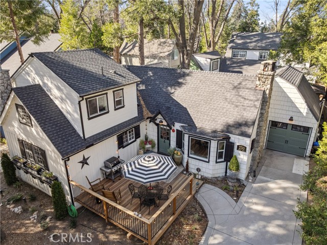 Detail Gallery Image 32 of 40 For 230 Maple, Lake Arrowhead,  CA 92352 - 3 Beds | 3 Baths