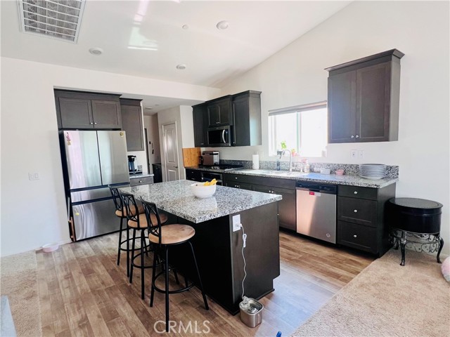 Detail Gallery Image 6 of 30 For 31381 Linden Flower Rd, Winchester,  CA 92596 - 5 Beds | 3 Baths