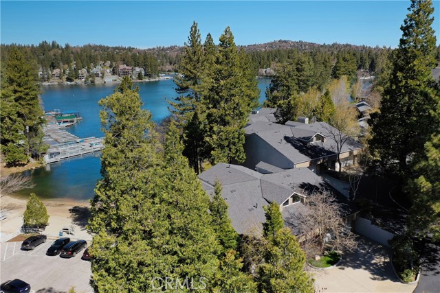 Detail Gallery Image 35 of 40 For 306 Villa Way, Lake Arrowhead,  CA 92352 - 2 Beds | 2 Baths