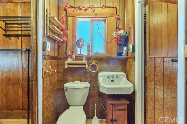 Detail Gallery Image 49 of 53 For 448 Edgemoor Rd, Big Bear Lake,  CA 92315 - 7 Beds | 4/1 Baths