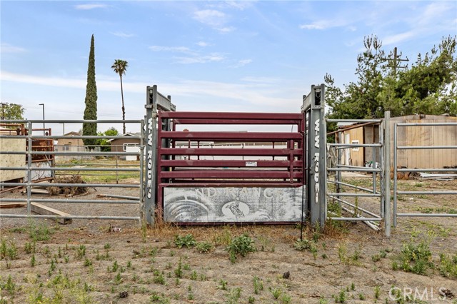 Detail Gallery Image 53 of 74 For 3998 Bluff, Norco,  CA 92860 - 4 Beds | 2/1 Baths