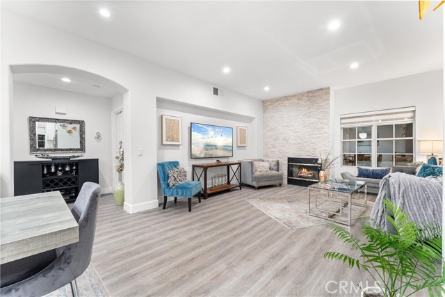 Detail Gallery Image 11 of 59 For 39 via Ermitas, Rancho Santa Margarita,  CA 92688 - 2 Beds | 2 Baths