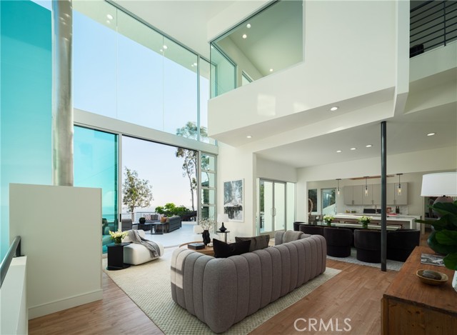 Detail Gallery Image 6 of 32 For 468 Ashton Dr, Laguna Beach,  CA 92651 - 4 Beds | 4/1 Baths