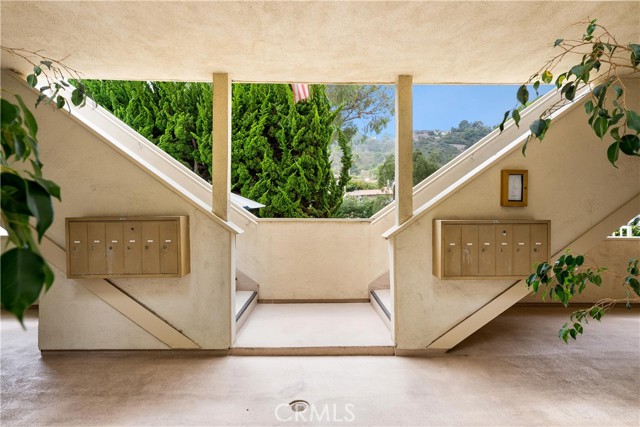 2571 Via Campesina, Palos Verdes Estates, California 90274, 2 Bedrooms Bedrooms, ,2 BathroomsBathrooms,Residential,Sold,Via Campesina,SB21244619