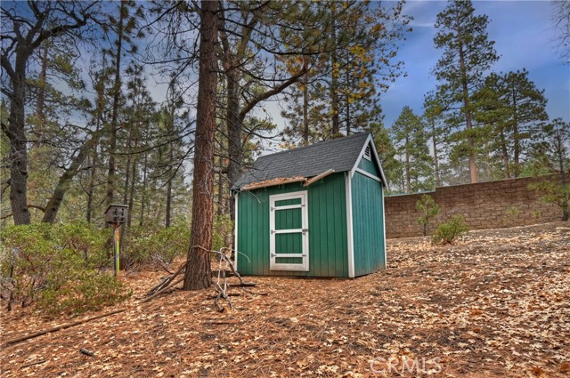 Detail Gallery Image 8 of 33 For 41496 Oak, Big Bear Lake,  CA 92315 - 2 Beds | 1/1 Baths