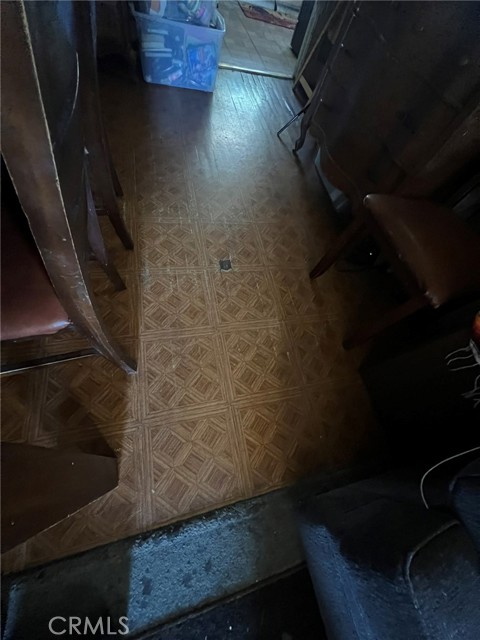 1327 S Gage Avenue, Los Angeles CA: https://media.crmls.org/medias/9025e4c2-bcb9-449c-a6a9-d848e8b3956e.jpg