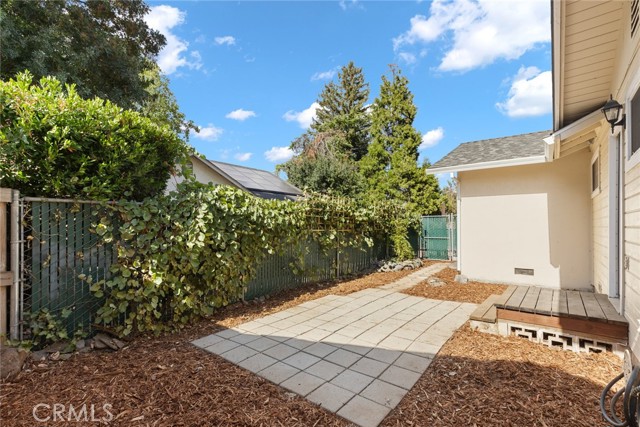 310 Henshaw Ave, Chico CA: https://media.crmls.org/medias/9025ec24-b136-4776-a99f-b6e7490b075a.jpg