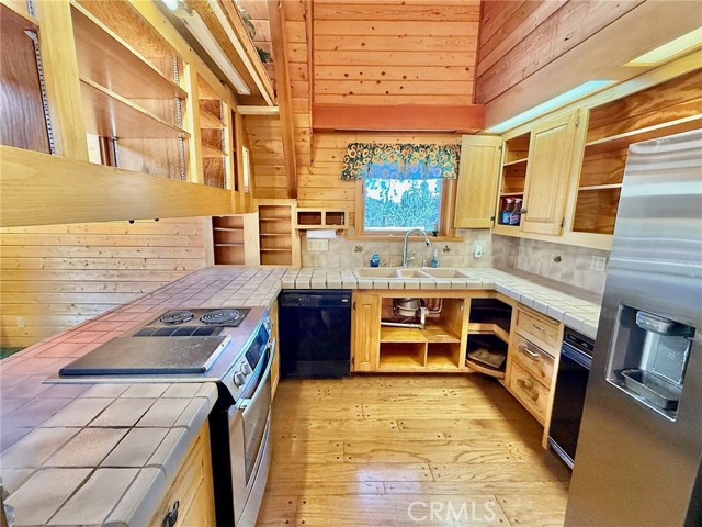Detail Gallery Image 15 of 34 For 1812 Bernina Dr, –,  CA 93222 - 4 Beds | 2 Baths
