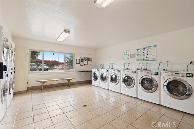 Detail Gallery Image 30 of 39 For 7890 E Spring St 13i,  Long Beach,  CA 90815 - 1 Beds | 1 Baths