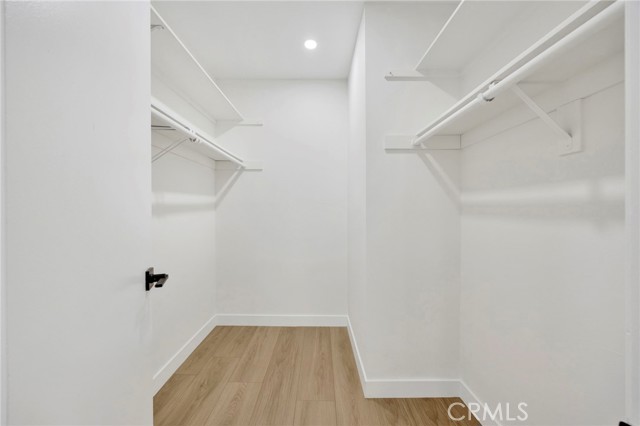 Detail Gallery Image 17 of 30 For 17303 Chatsworth St #4,  Granada Hills,  CA 91344 - 2 Beds | 1/1 Baths