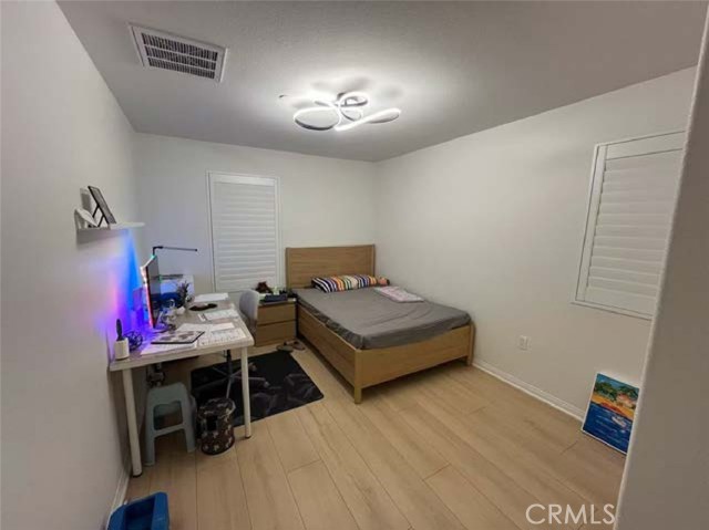 8542 Bison Dr, Chino CA: https://media.crmls.org/medias/9028d5df-7504-44e3-be6b-2f117172501c.jpg