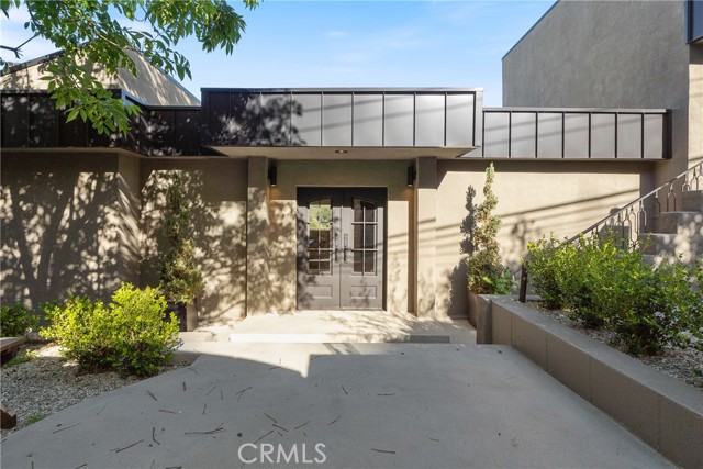 Detail Gallery Image 6 of 61 For 3250 Coldwater Canyon Ave, Studio City,  CA 91604 - 4 Beds | 4 Baths