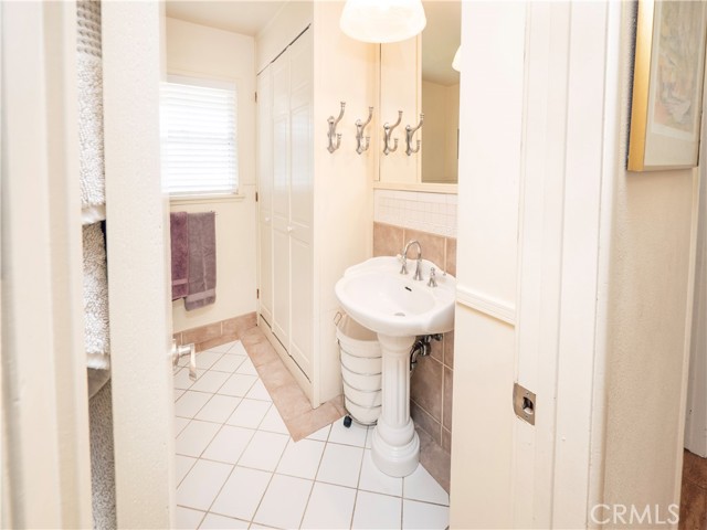 Detail Gallery Image 13 of 30 For 641 Ridgefield Dr, Claremont,  CA 91711 - 4 Beds | 3 Baths