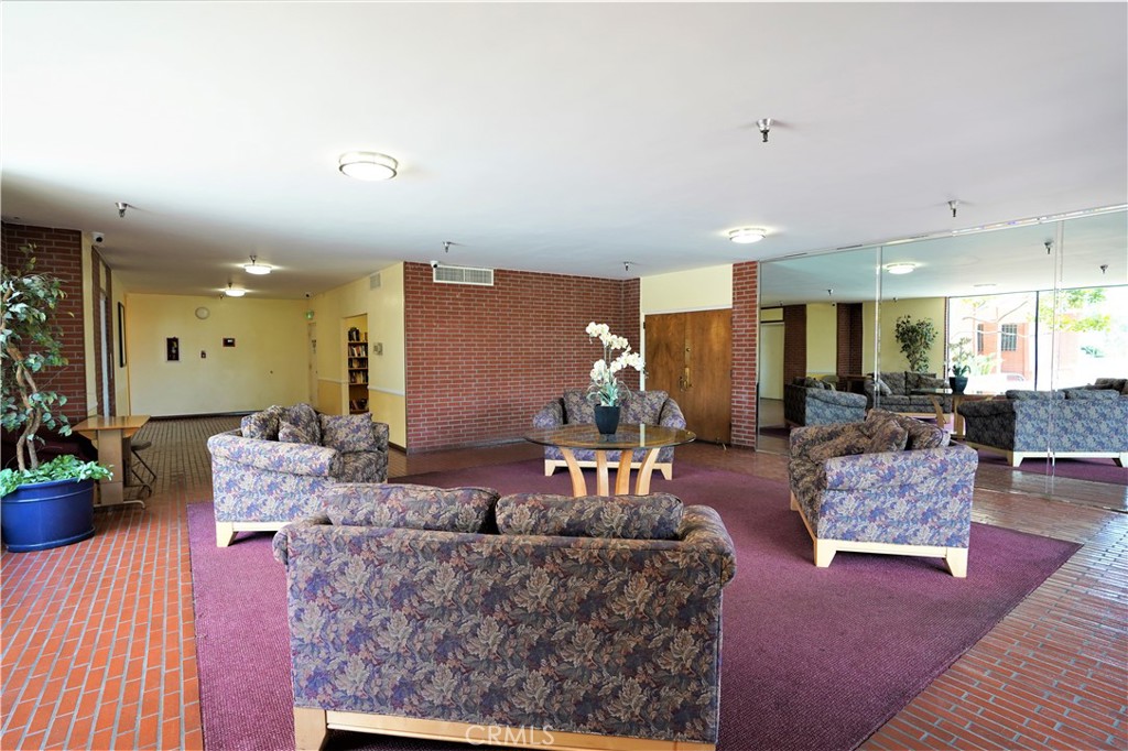 MLS #OC25238308 image #30