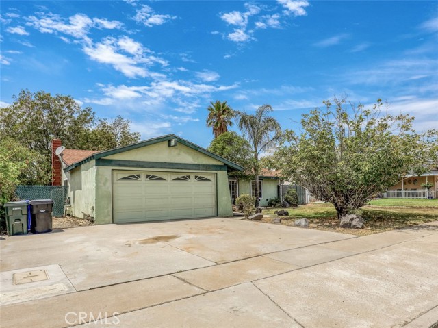 Image 2 for 9064 Palm Ln, Fontana, CA 92335