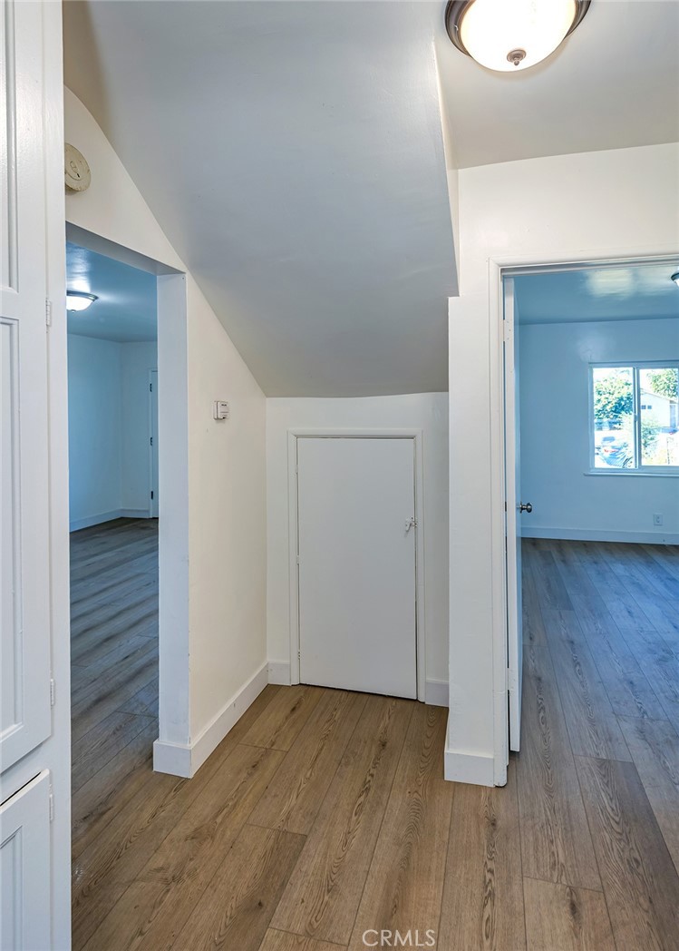 https://media.crmls.org/medias/902b2620-8975-4f1b-9302-2afcb87eef4b.jpg?preset=X-Large