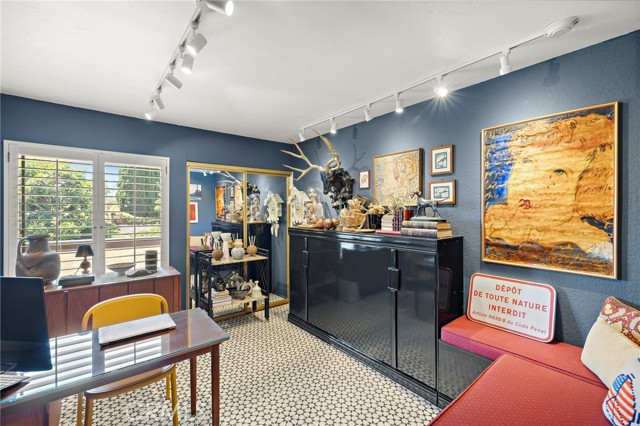 Detail Gallery Image 31 of 55 For 25962 Ernestine Ct, Laguna Hills,  CA 92653 - 3 Beds | 2/1 Baths