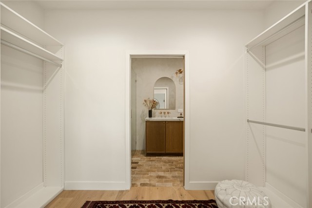2334 Glover Place, Los Angeles CA: https://media.crmls.org/medias/902bf103-092b-4bb6-90fe-ab5a8bfab52f.jpg