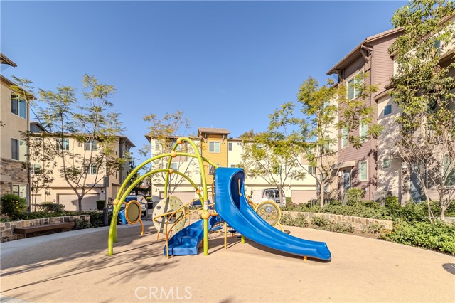 Detail Gallery Image 23 of 24 For 646 Savi #103,  Corona,  CA 92878 - 3 Beds | 2/2 Baths