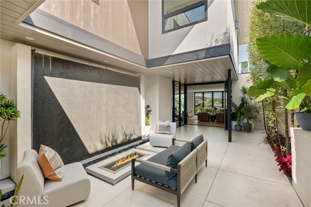 Detail Gallery Image 46 of 53 For 504 Hazel Dr, Corona Del Mar,  CA 92625 - 4 Beds | 3/1 Baths