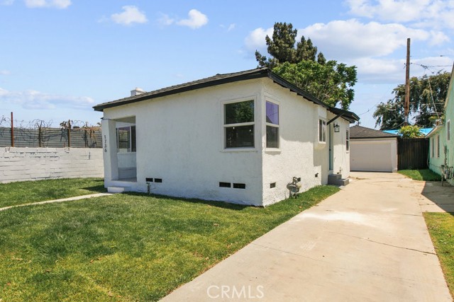 Detail Gallery Image 2 of 18 For 1736 N Mcdivitt Ave, Compton,  CA 90221 - 2 Beds | 1 Baths