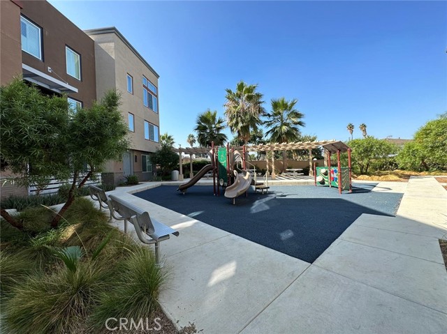 Detail Gallery Image 15 of 15 For 11387 Meeker Ave #F,  El Monte,  CA 91732 - 2 Beds | 2/1 Baths