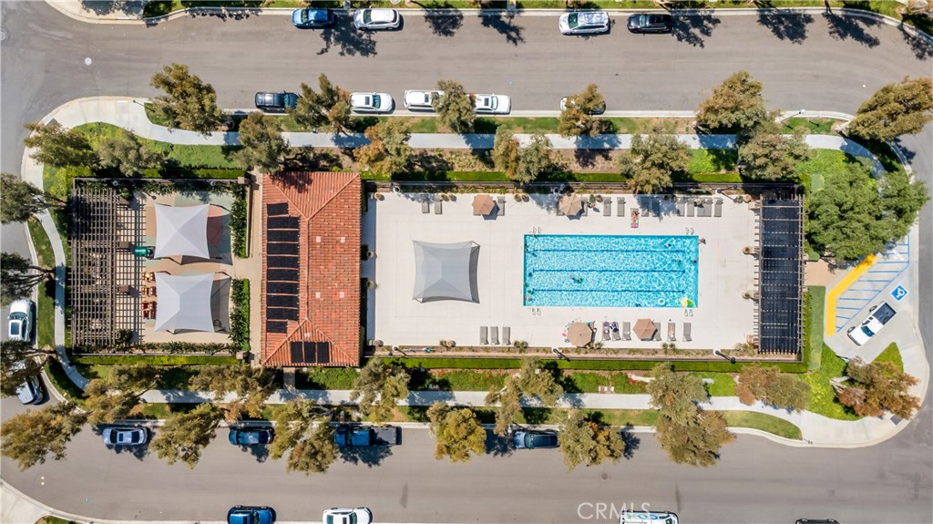 https://media.crmls.org/medias/902f62f1-3643-4d9b-b4df-f66483260573.jpg?preset=X-Large