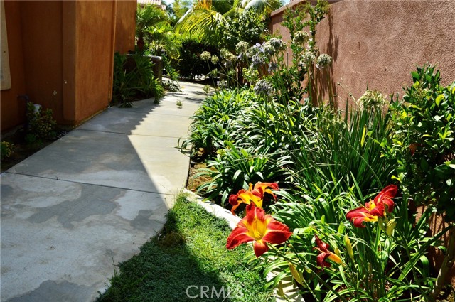 1 Genoa, Laguna Niguel CA: https://media.crmls.org/medias/903026d4-a980-4944-b633-bc6c660fa588.jpg