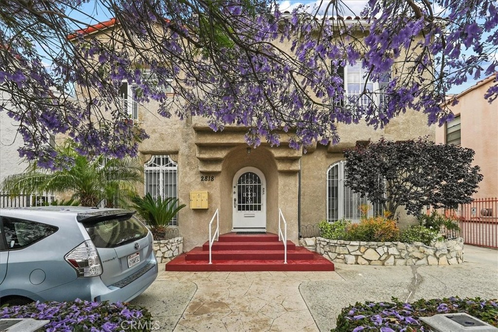 2818 S Bronson #B