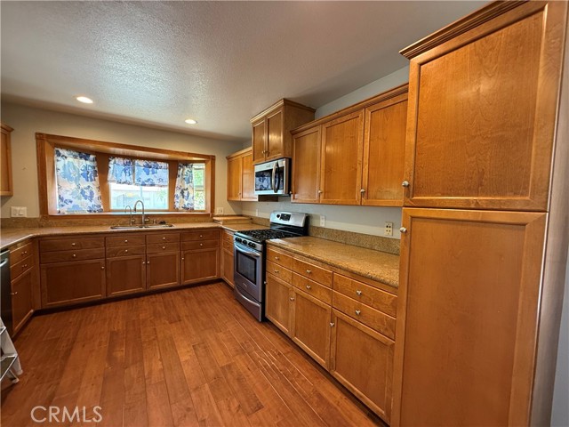 15192 Laguna Avenue, Lake Elsinore CA: https://media.crmls.org/medias/90313a1a-55d6-4531-ad20-110bb96365a1.jpg