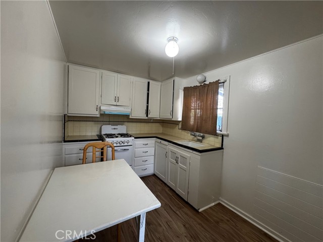 Detail Gallery Image 5 of 12 For 2726 5th Street #4,  Riverside,  CA 92507 - 1 Beds | 1 Baths