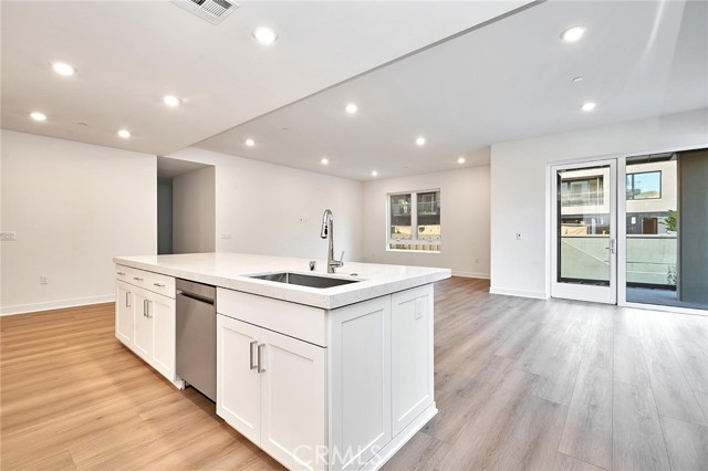 3201 Rivington, Irvine CA: https://media.crmls.org/medias/90327f88-52b0-4886-9381-44ccc330a73b.jpg
