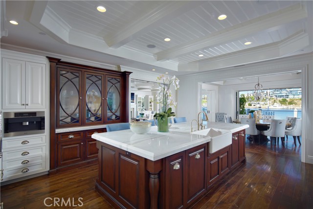 Detail Gallery Image 15 of 58 For 2226 Channel Rd, Newport Beach,  CA 92661 - 5 Beds | 5/1 Baths