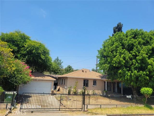 10704 Balfour Street, Whittier CA: https://media.crmls.org/medias/9035e842-bb78-4e52-9afd-b185f89840a7.jpg