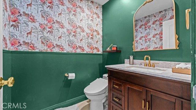 Image 25 of 62 For 2162 Euclid Avenue