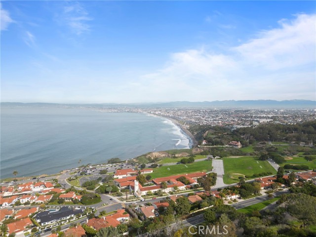 644 Via Del Monte, Palos Verdes Estates, California 90274, 2 Bedrooms Bedrooms, ,2 BathroomsBathrooms,Residential,Sold,Via Del Monte,PV23060716