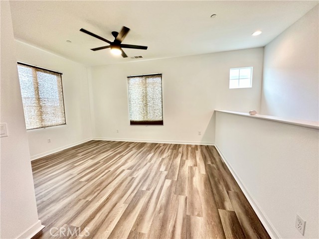 Detail Gallery Image 7 of 28 For 403 Aura Dr, Costa Mesa,  CA 92626 - 4 Beds | 3 Baths