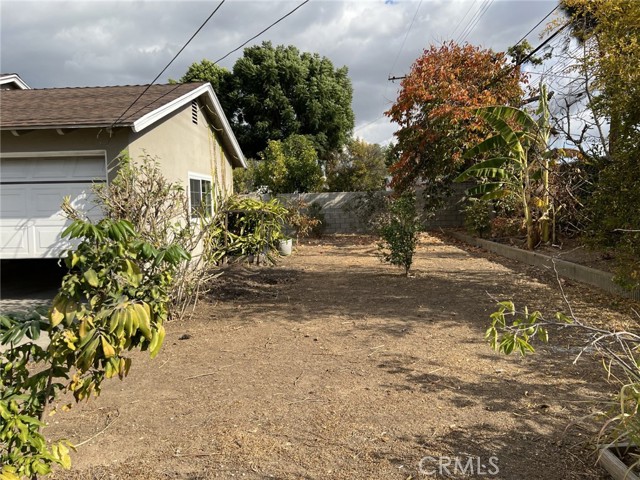 Detail Gallery Image 23 of 28 For 2124 E Cortez St, West Covina,  CA 91791 - 4 Beds | 2 Baths